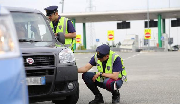 Vacanze Sicure, al via ai controlli dei pneumatici