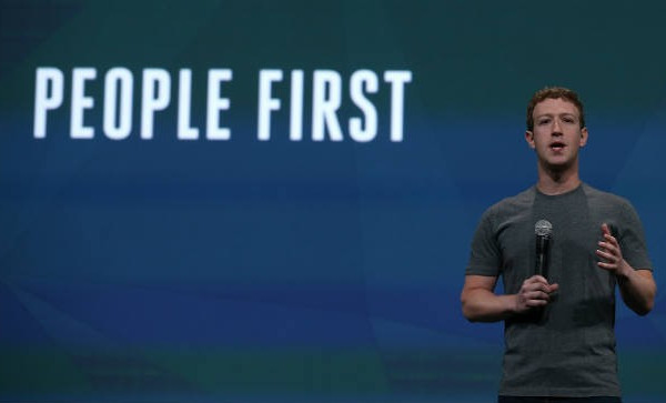 Zuckerberg contro il Brasile per lo stop di WhatsApp