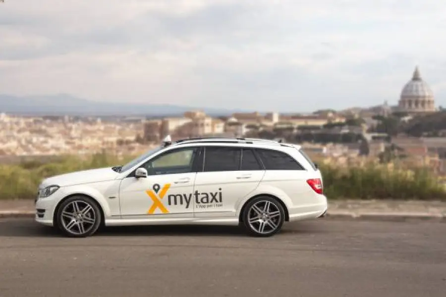 MyTaxi, app che prenota le corse con un tap arriva a Roma