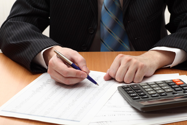 Conti correnti, costi in continuo aumento