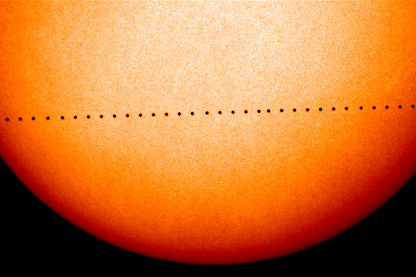 Astronomia, appuntamento con Sole e Mercurio per il 9 maggio